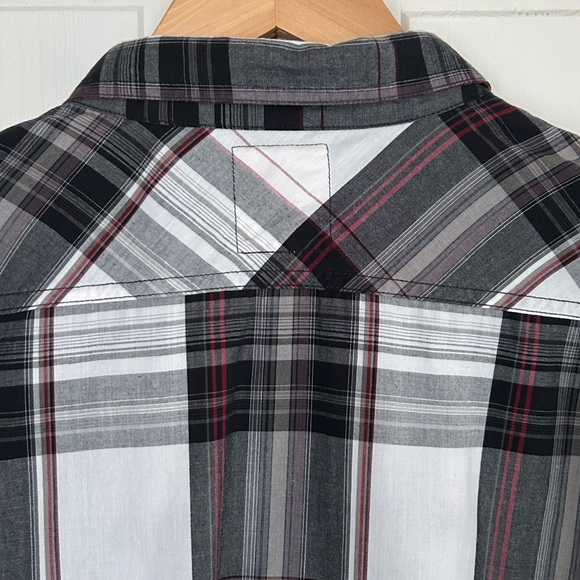 Levi’s Men’s Size L Long Sleeve Button Down Plaid Shirt - Picture 12 of 12